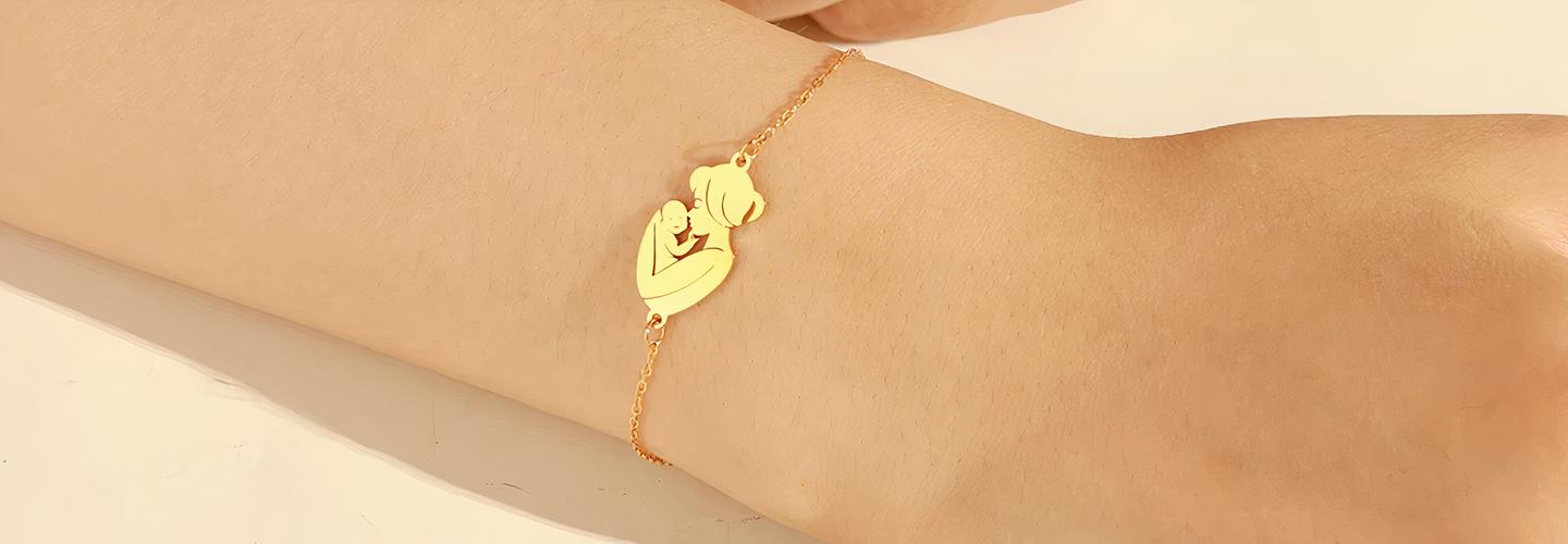 bracelet-chaine-mere-qui-embrasse-son-bebe-3-image-2.jpg