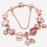 Bracelet rose à breloques fantaisies pour femme