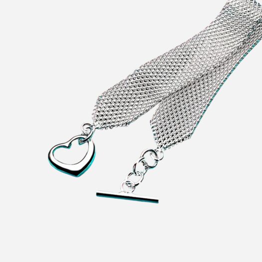 Bracelet en maille argentée avec coeur