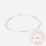 Photo d'un bracelet gourmette en argent sterling certifié pour femme sur fond blanc