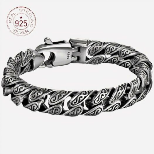 Photo d'un bracelet pour homme en argent sterling 925 certifié , double maille rétro, fermoir homard et inscriptions sur les maillons, le tout sur fond blanc
