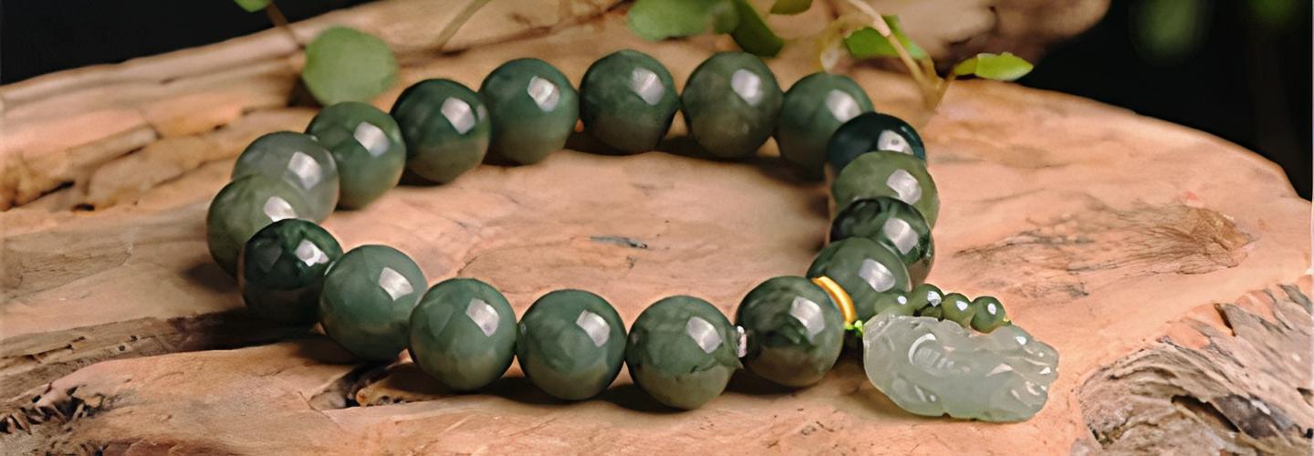 bracelet-homme-perles-de-jade-avec-pendentif-pixiu-4-image-2.jpg