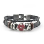 Bracelet en cuir pour homme à l'effigie de Naruto, sur fond blanc